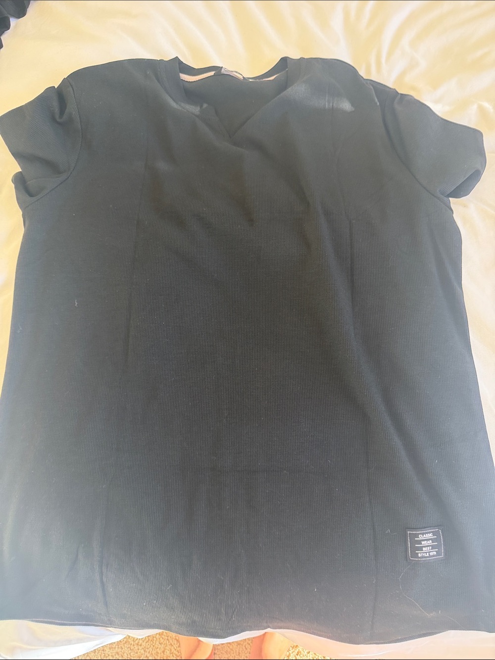 Men's Black Short-Sleeve Crew Neck Shirt